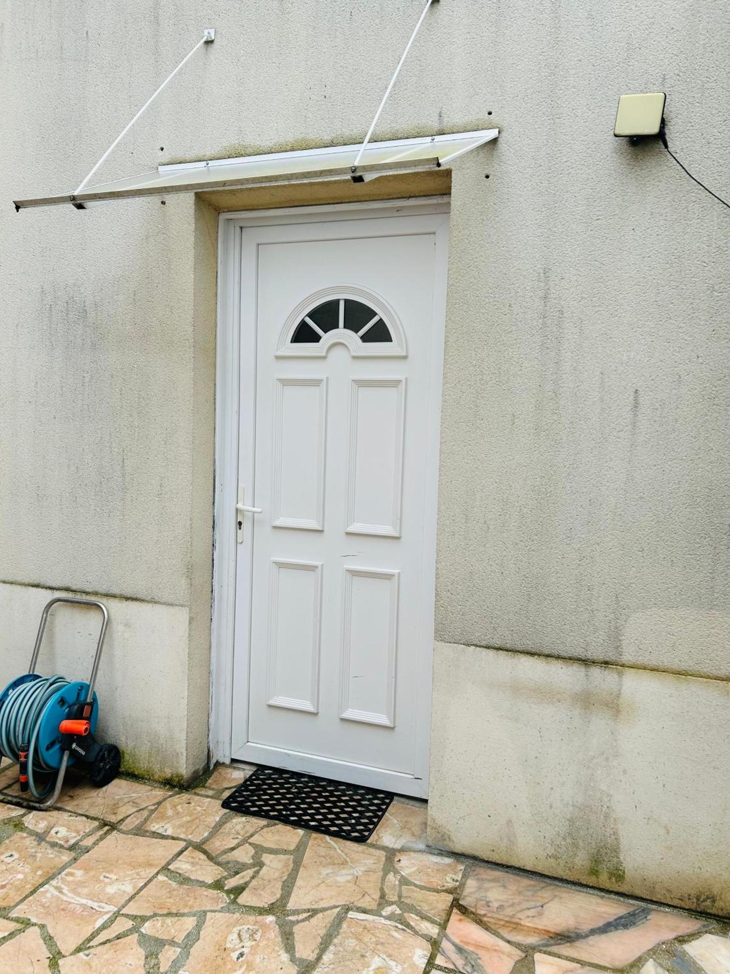 Cozy Apartment Bussy-Saint-Georges Exterior photo